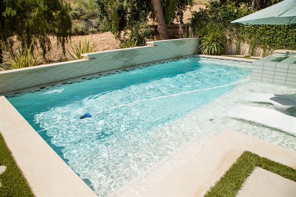 How to Choose the Right Pool Contractor: Questions to Ask and Considerations to Make